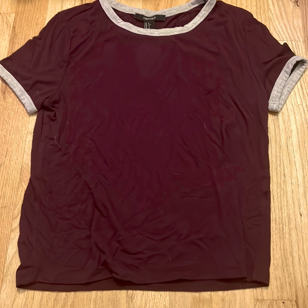 Forever 21  maroon t-shirt with grey collar